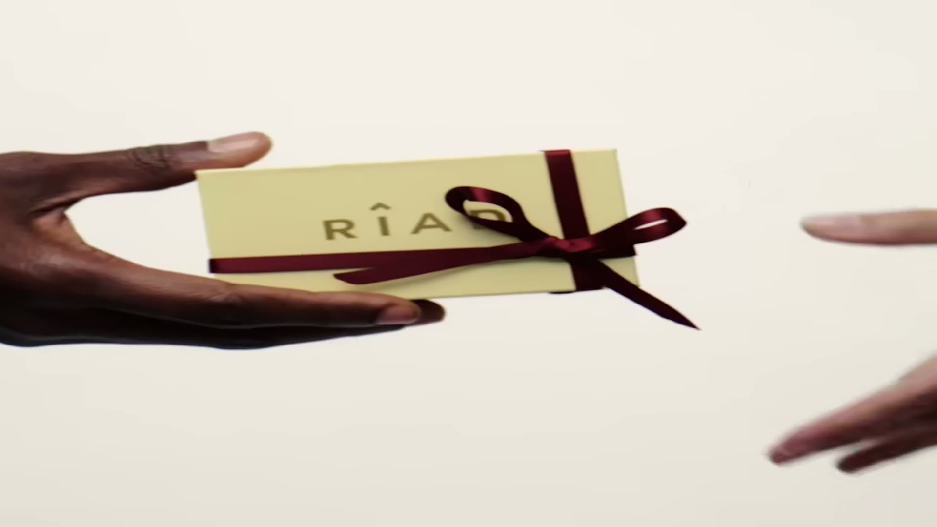 Riad Cosmetics background video